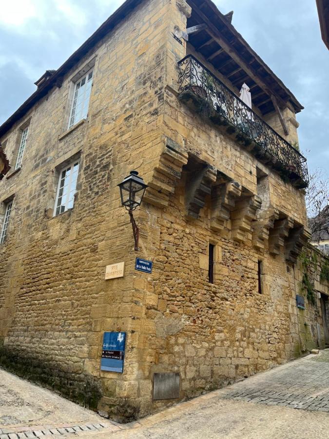 Chez Alice Appartement En Plein Centre Ville Sarlat-la-Canéda Exteriör bild