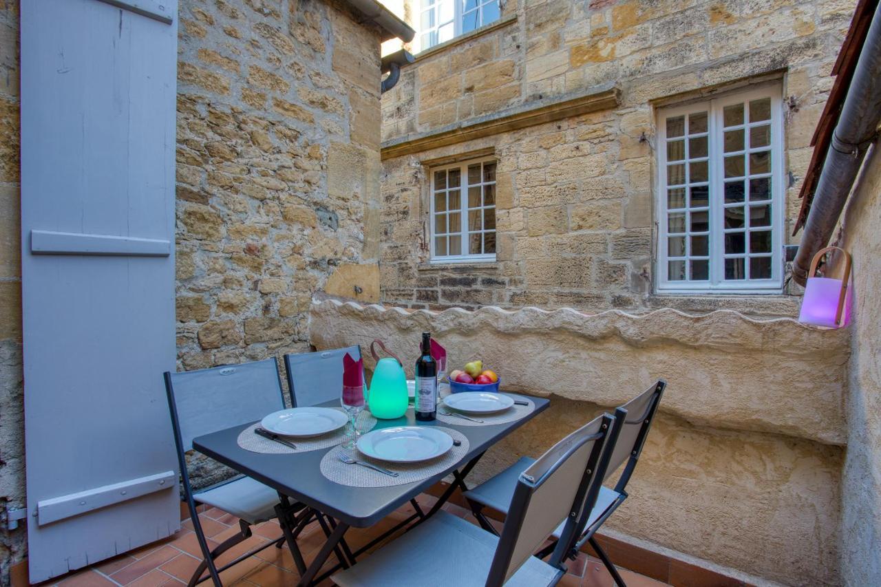 Chez Alice Appartement En Plein Centre Ville Sarlat-la-Canéda Exteriör bild